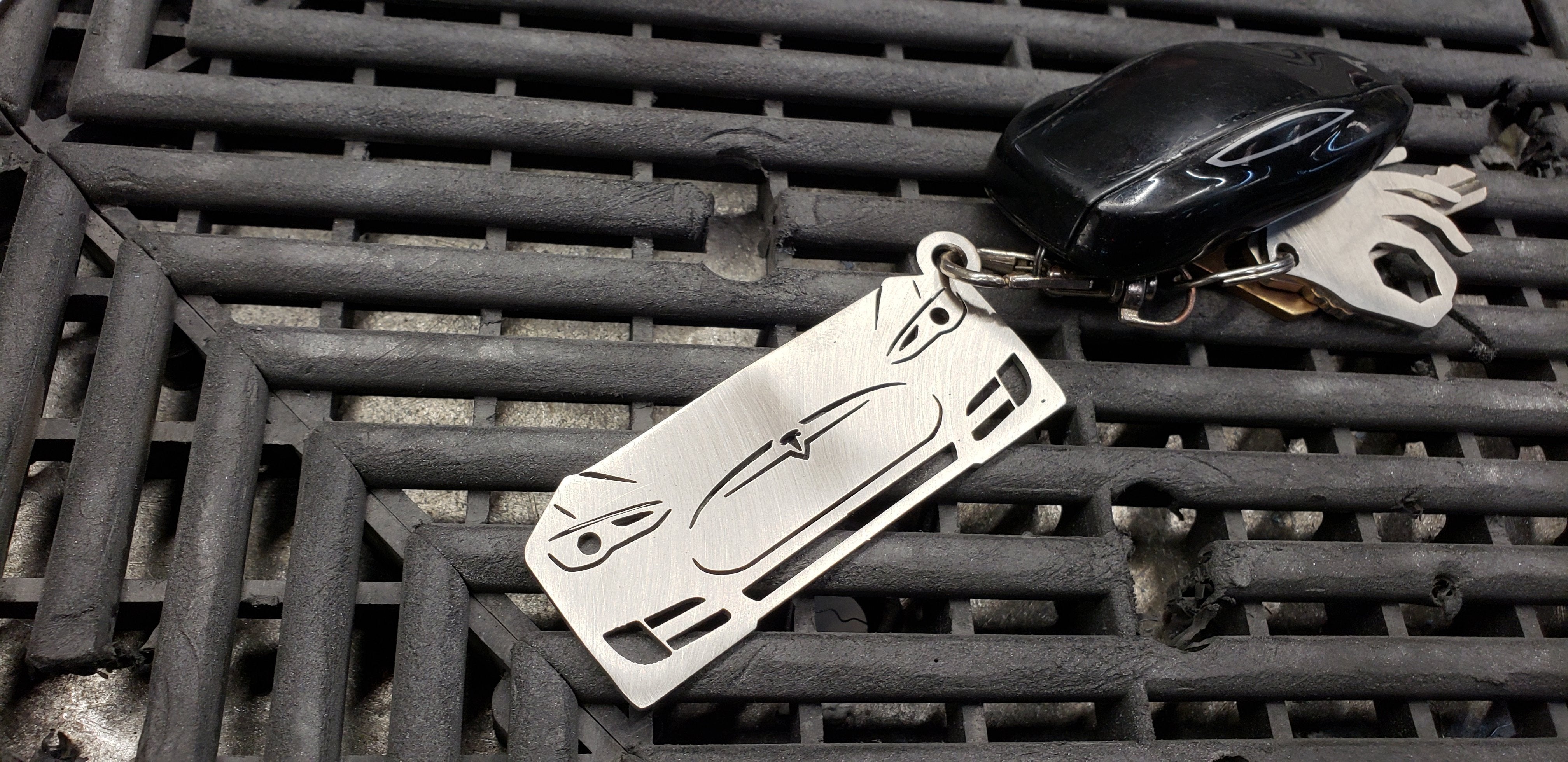 Tesla Model S Key Chain - Advanced Metal Art